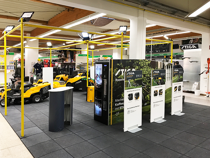 Omni trade show booth Photo 8 Fastand accessori stand fiera