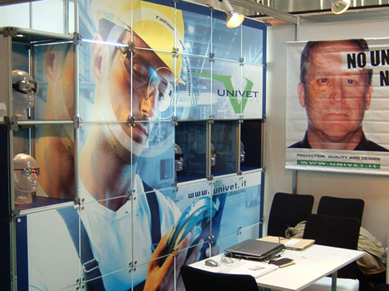 standquadra3 Exhibition stand