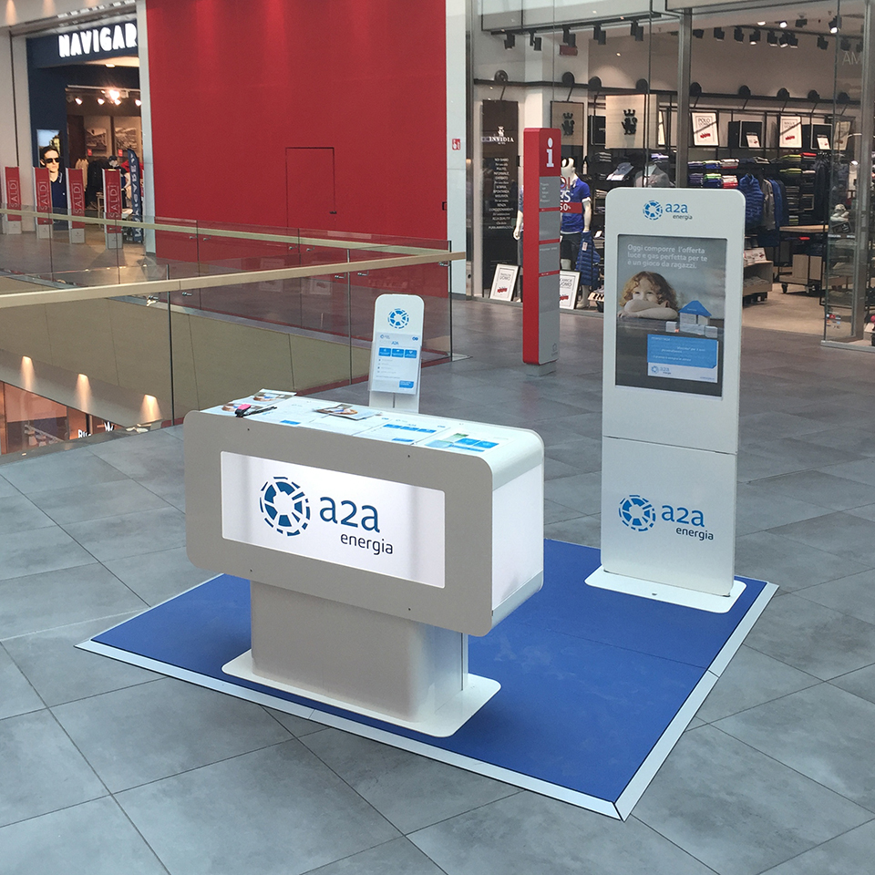 shopping-center-portable-stand assembly