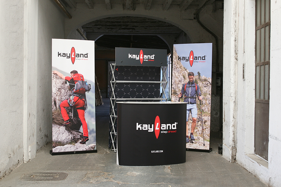 foldable display stand