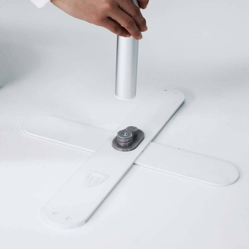 base-benvenuto Plexiglass opening feature card holder