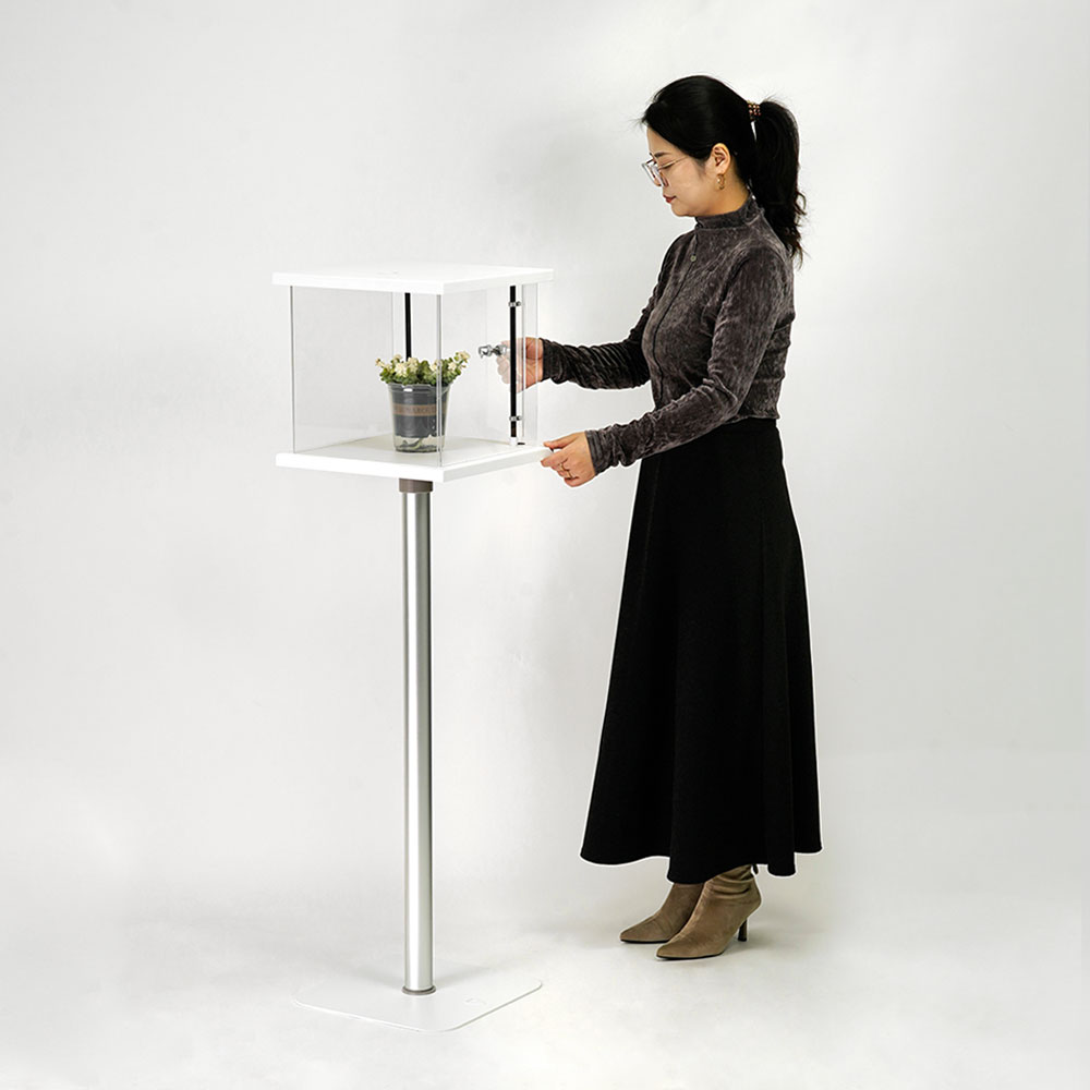 vetra-mini portable display case
