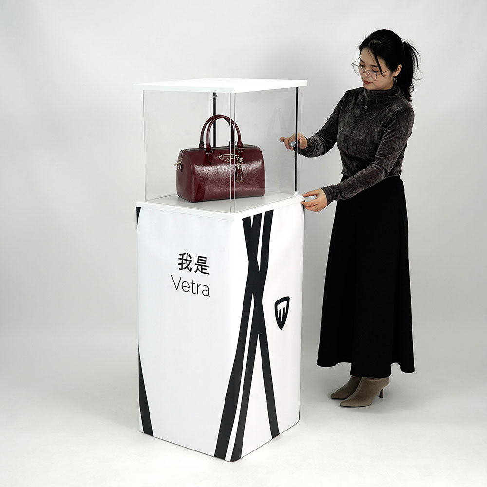 vetrinetta portable display case